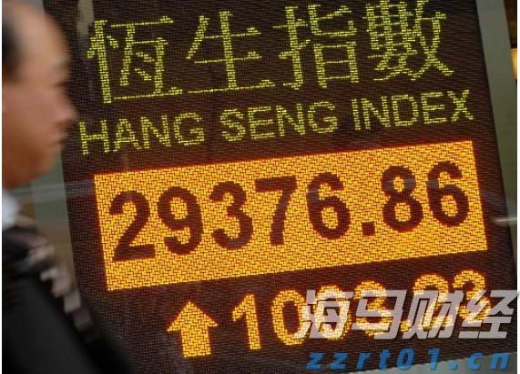 特朗普全面发力！解雇统计局局长并要求鲍威尔辞职